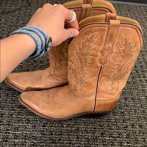 Old West Distressed Leather Cowgirl Boots